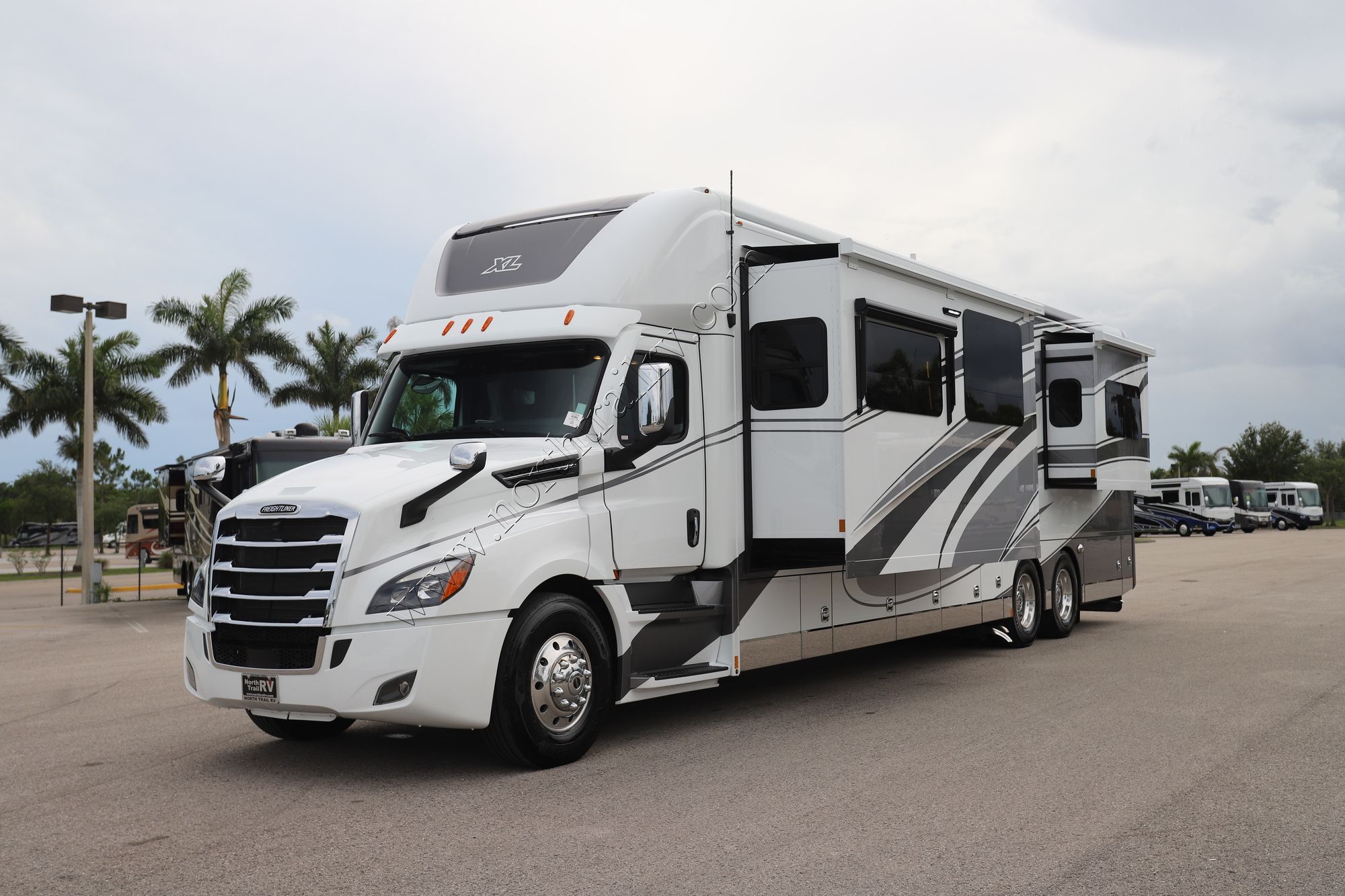 New 2025 Renegade Rv Xl 45BBC Super C  For Sale
