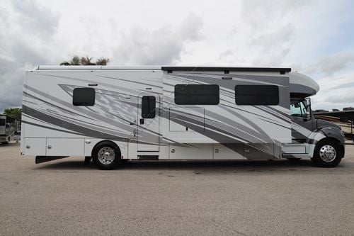 2026 Renegade Rv Verona Le 40LRB