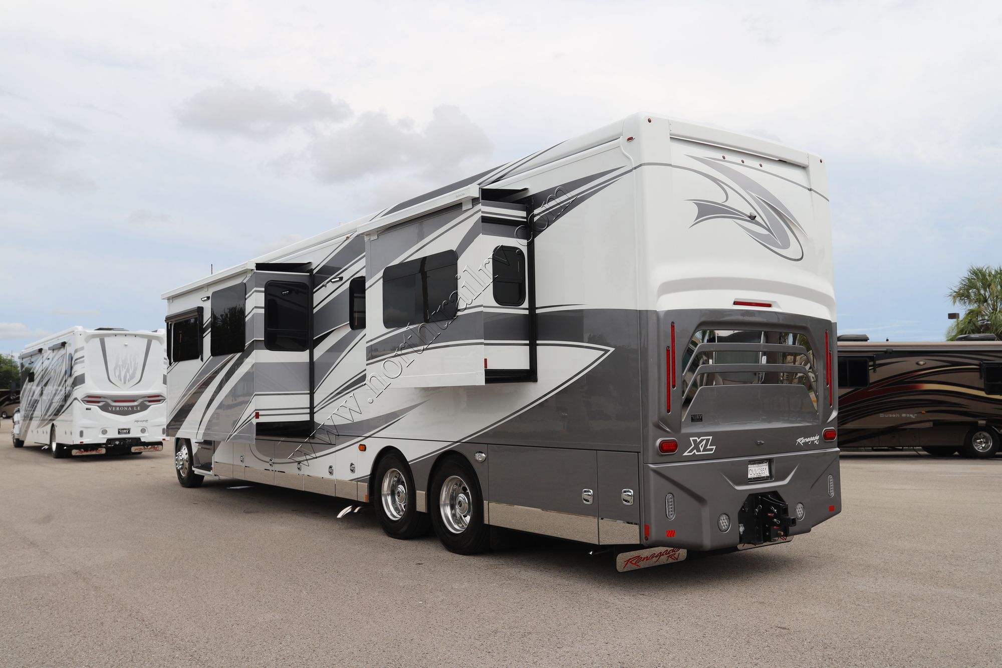 New 2025 Renegade Rv Xl 45BBC Super C  For Sale