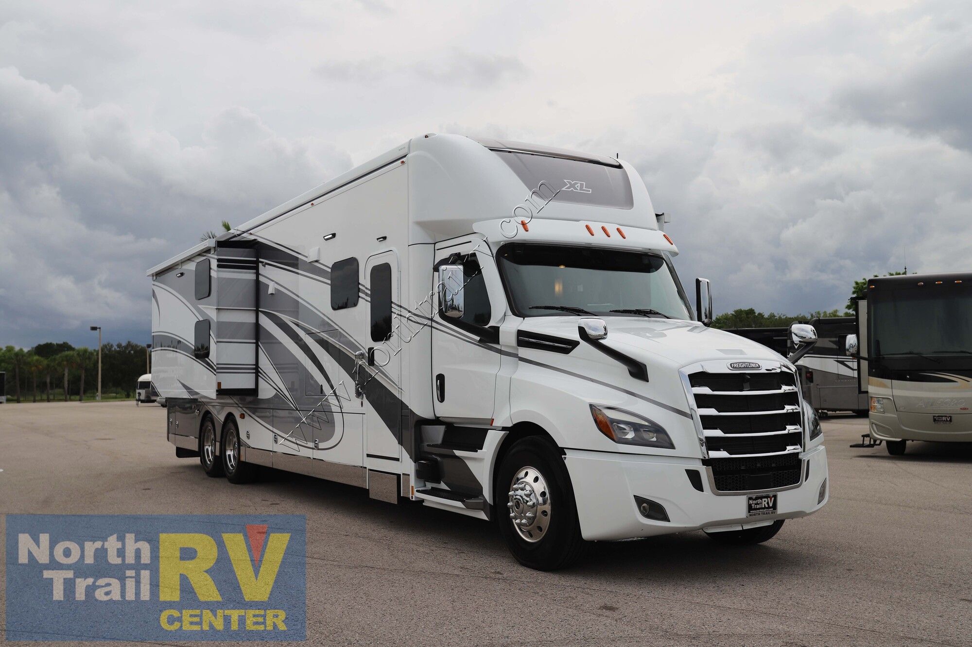 New 2025 Renegade Rv Xl 45BBC Super C  For Sale