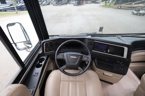 2023 Newmar Ventana 4369