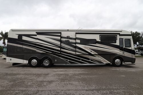 2023 Newmar Ventana 4369