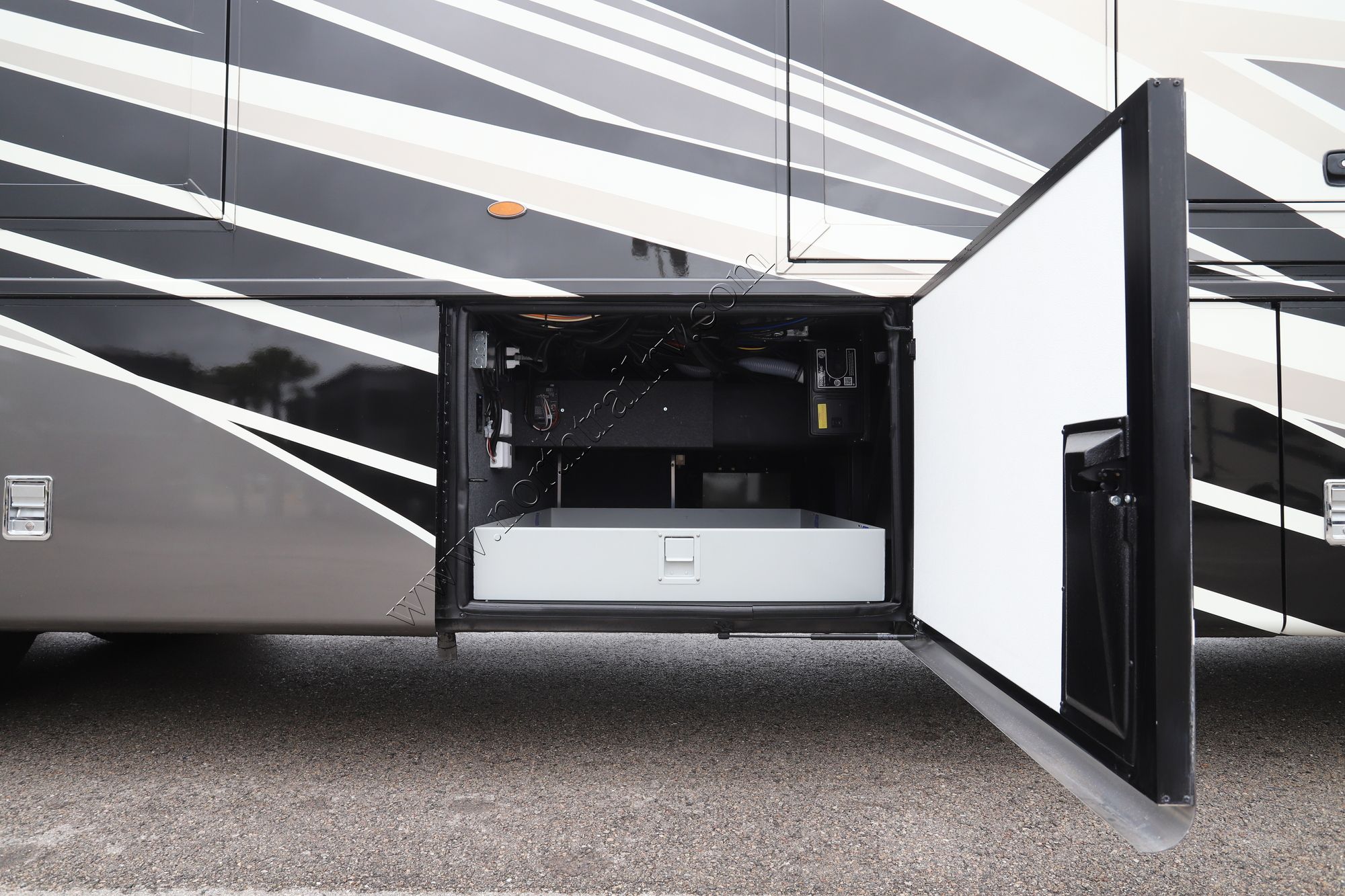Used 2023 Newmar Ventana 4369 Class A  For Sale