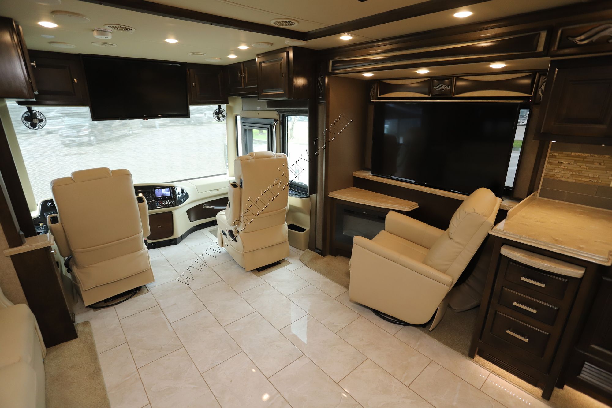 Used 2018 Tiffin Motor Homes Phaeton 37BH Class A  For Sale