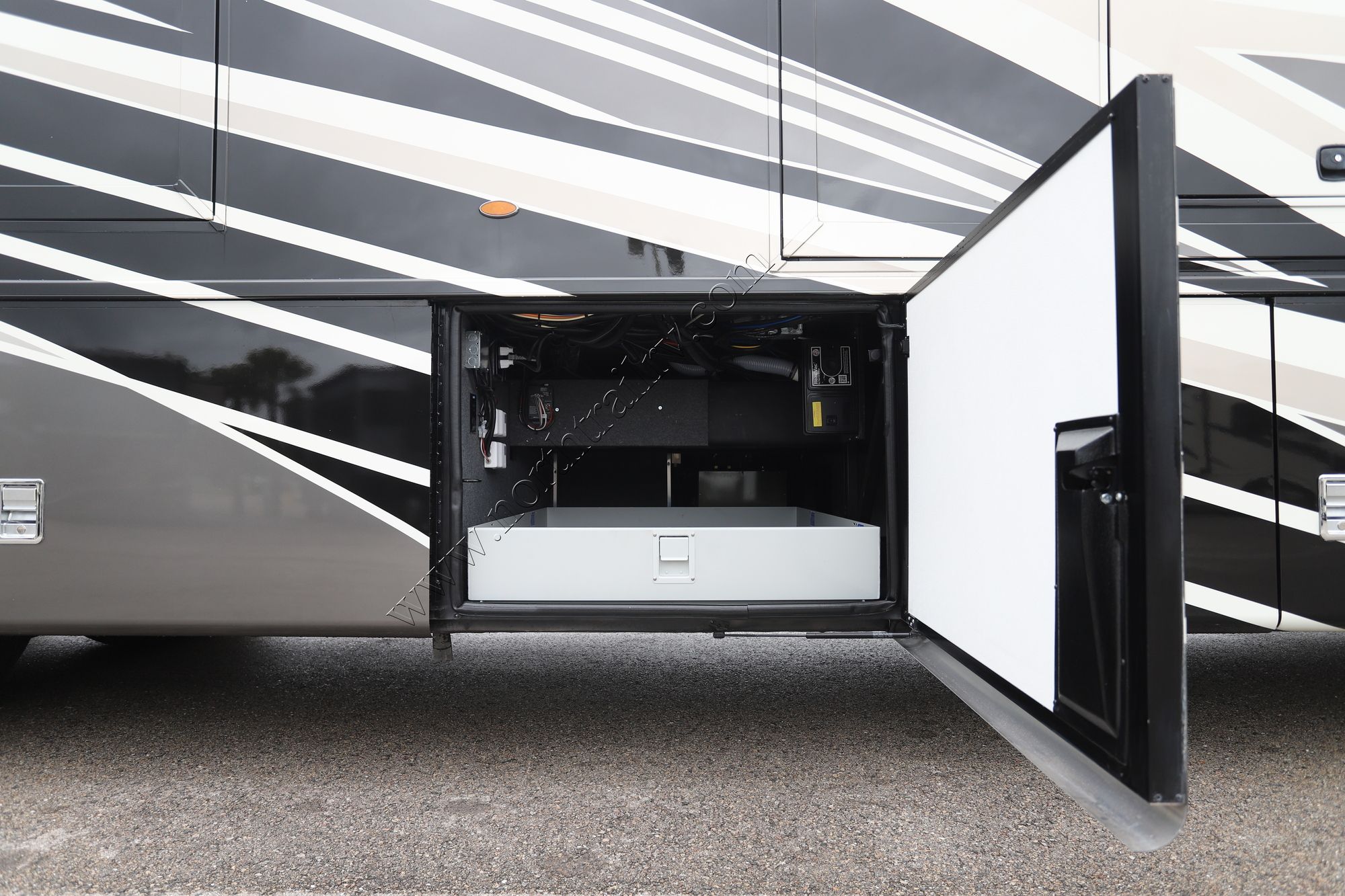Used 2023 Newmar Ventana 4369 Class A  For Sale