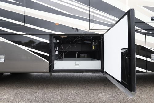 2023 Newmar Ventana 4369