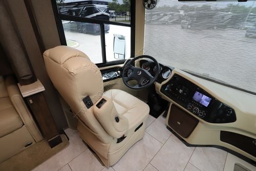 2018 Tiffin Motor Homes Phaeton 37BH