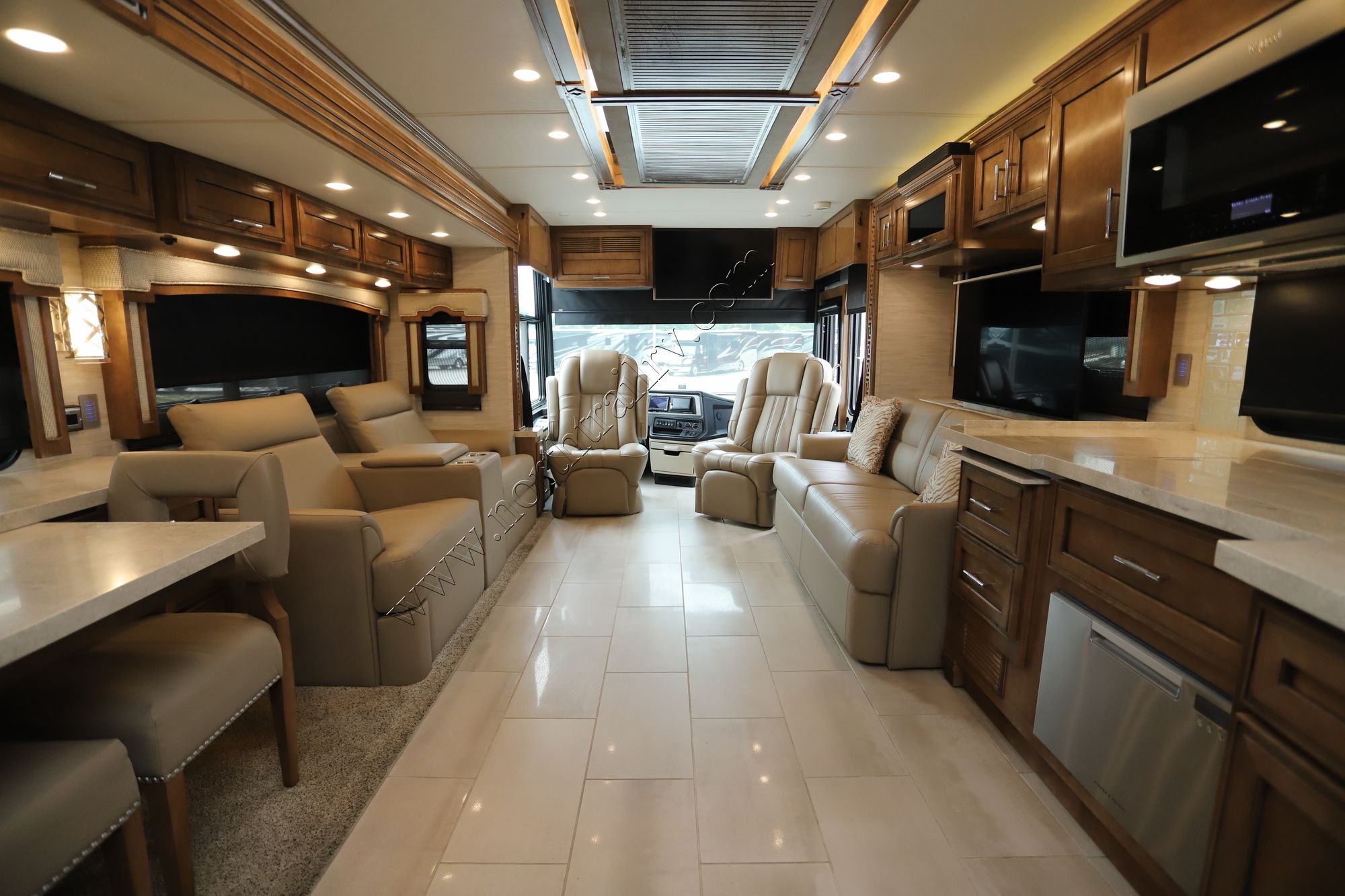 Used 2023 Newmar Ventana 4369 Class A  For Sale