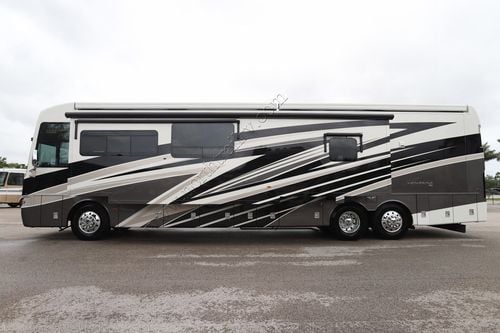 2023 Newmar Ventana 4369