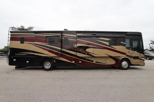 2018 Tiffin Motor Homes Phaeton 40QBH