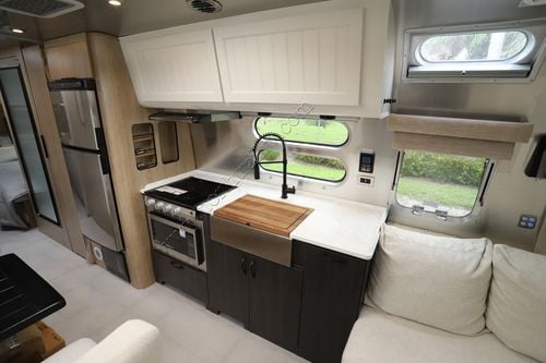 2025 Airstream Pottery Barn 28RB