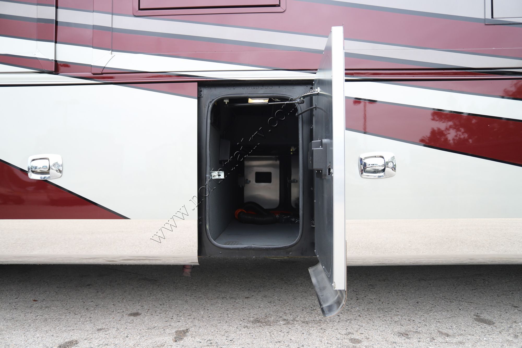 Used 2023 Tiffin Motor Homes Allegro Bus 45OPP Class A  For Sale