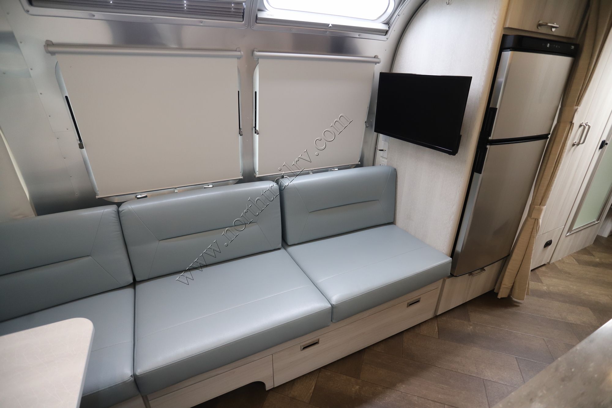 Used 2023 Airstream International 27FBT Travel Trailer  For Sale