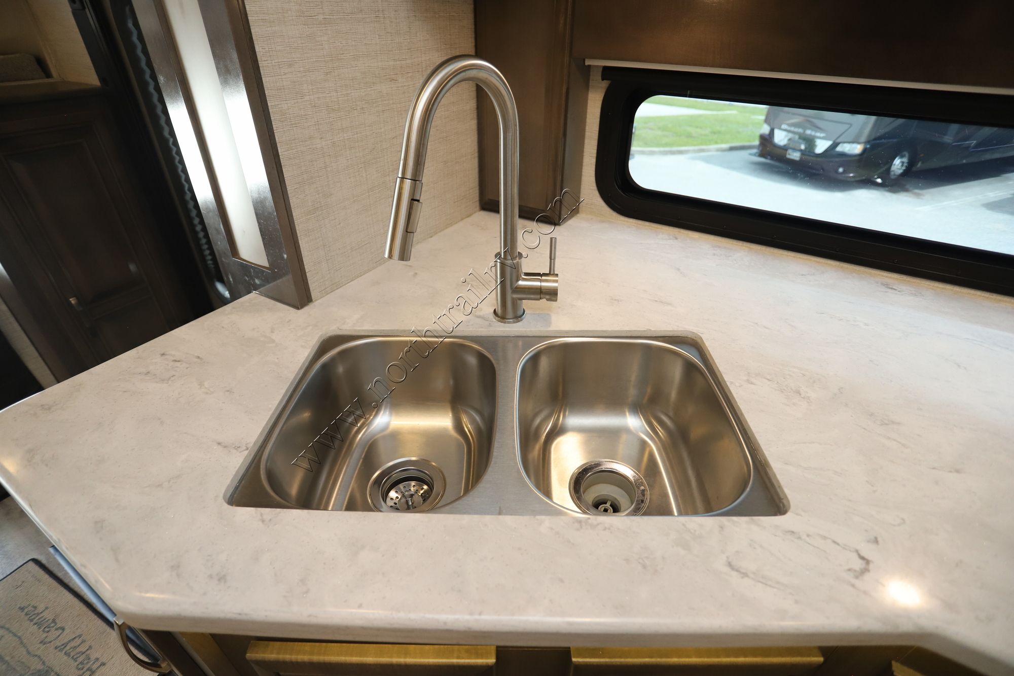 Used 2022 Jayco Seneca 37L Super C  For Sale