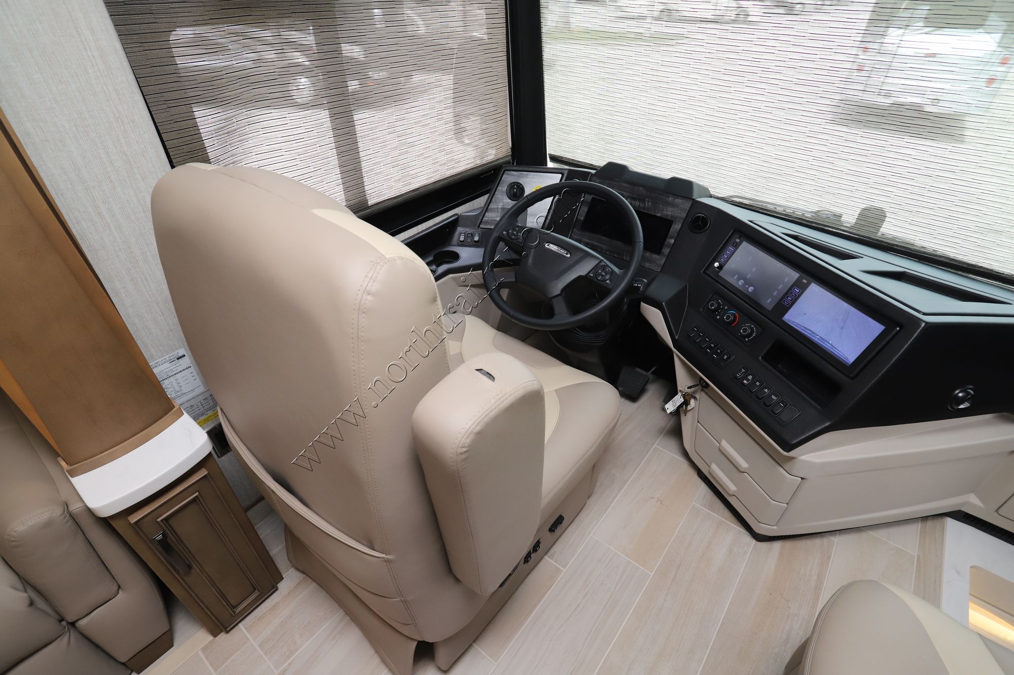 New 2026 Newmar Dutch Star 4325 Class A  For Sale