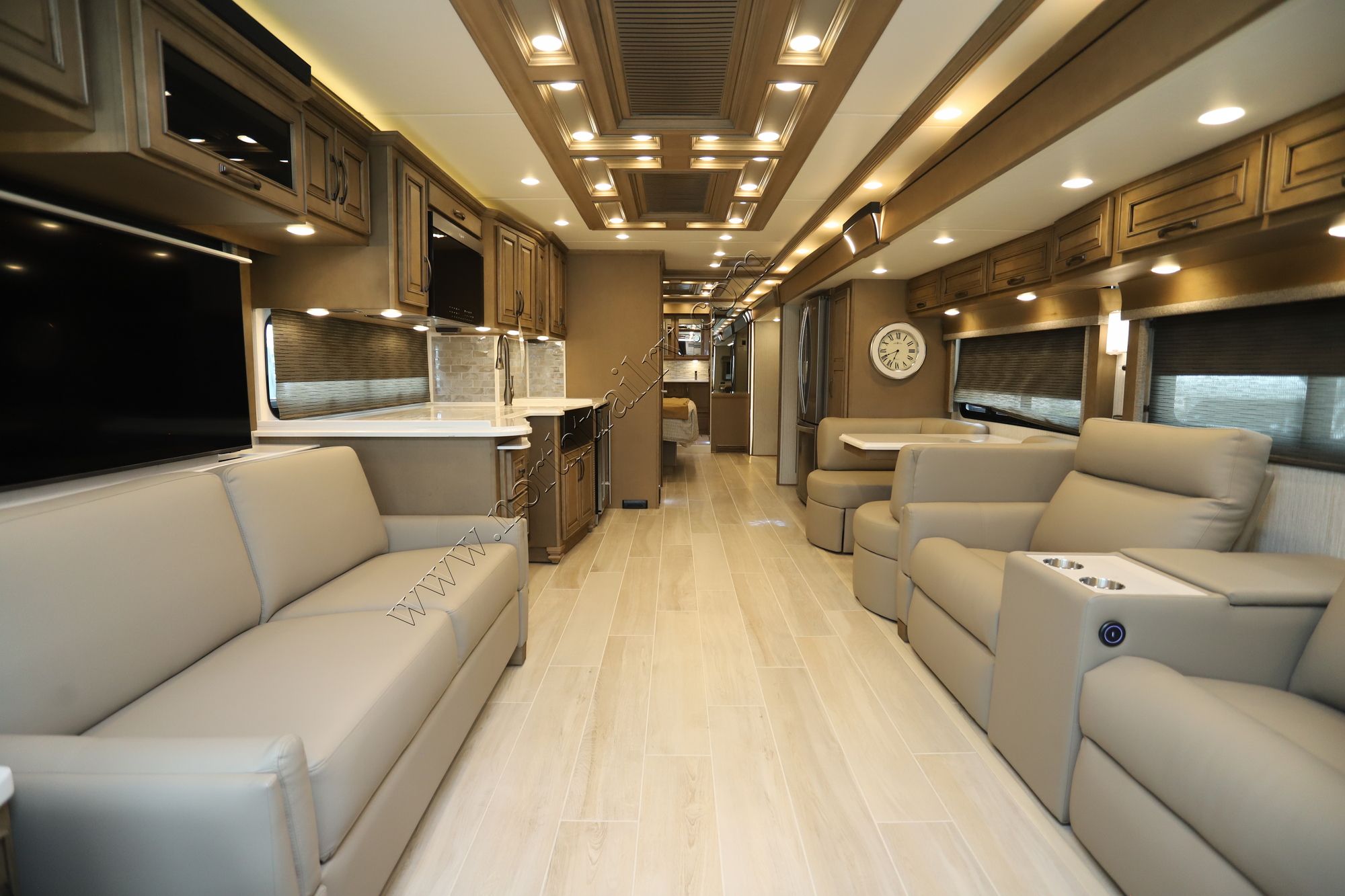 New 2026 Newmar Dutch Star 4325 Class A  For Sale