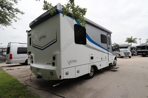 2022 Renegade Rv Vienna 25VFWS
