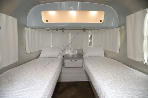 2023 Airstream International 27FBT
