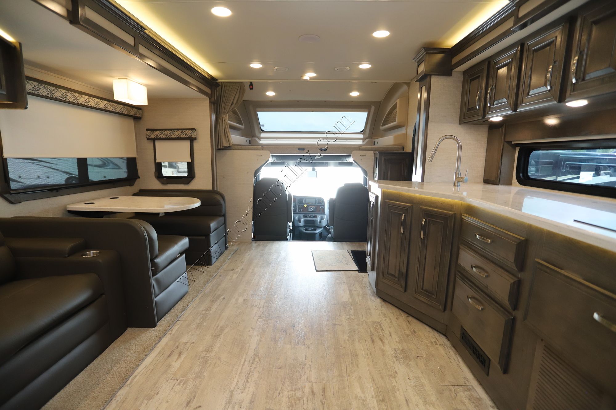 Used 2022 Jayco Seneca 37L Super C  For Sale