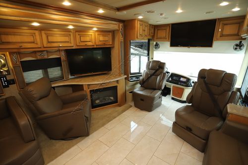 2018 Tiffin Motor Homes Phaeton 40QBH