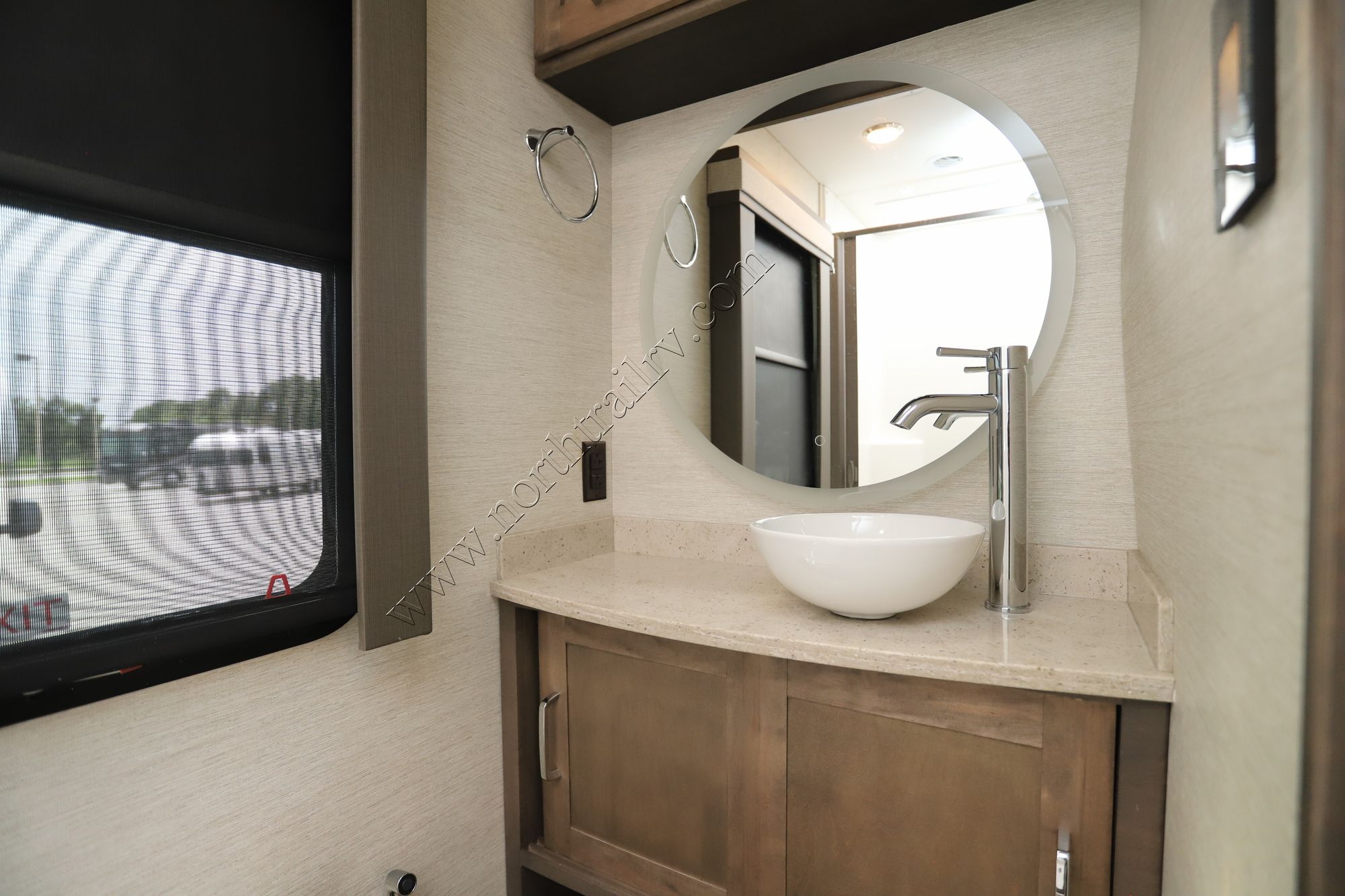 Used 2023 Tiffin Motor Homes Wayfarer 25RW Class C  For Sale