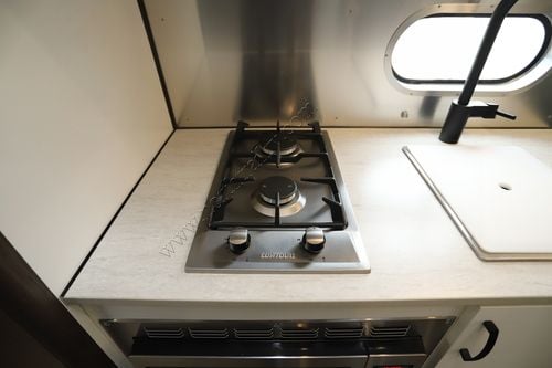 2021 Airstream Caravel 19CB