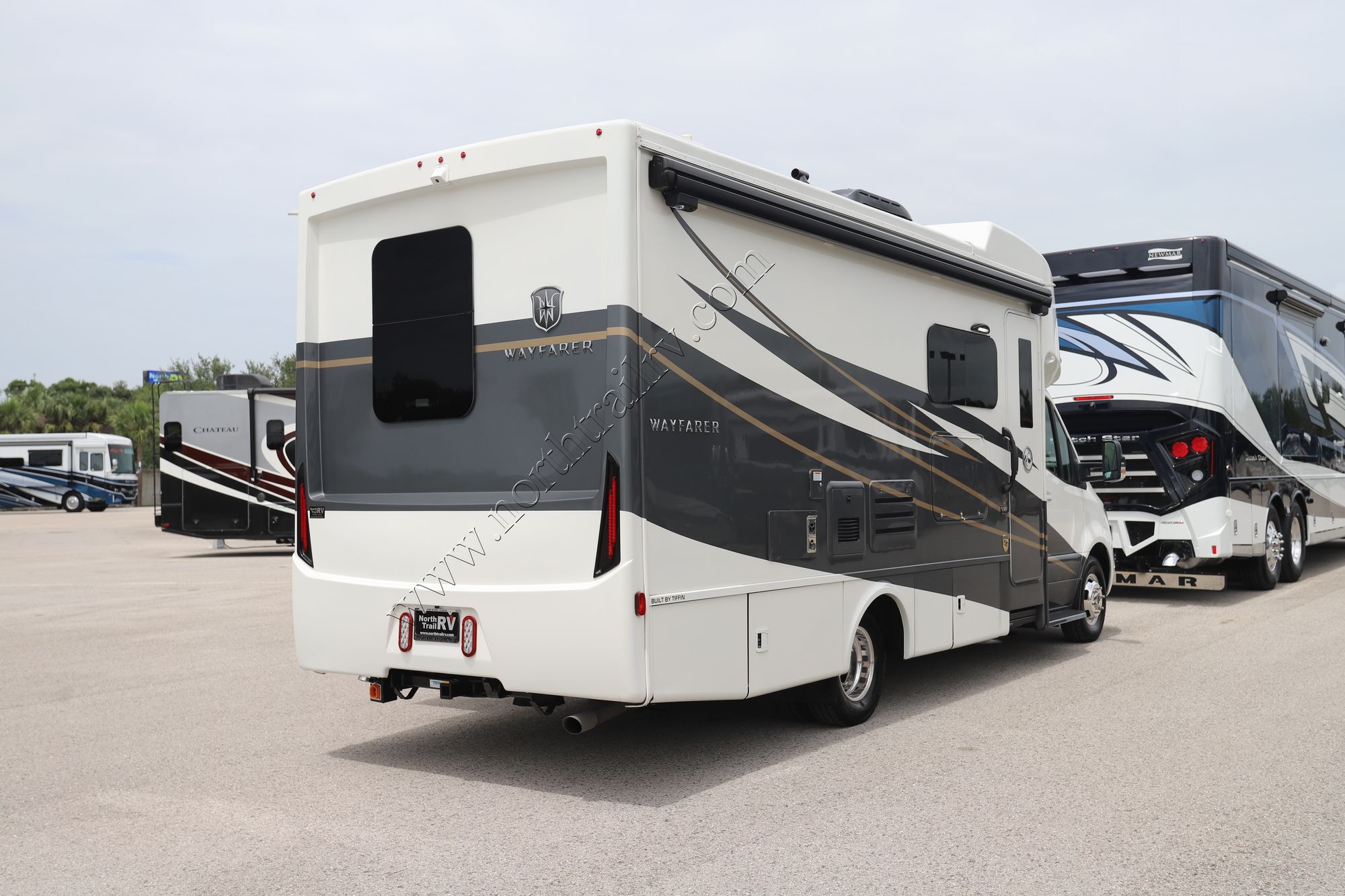 Used 2023 Tiffin Motor Homes Wayfarer 25RW Class C  For Sale