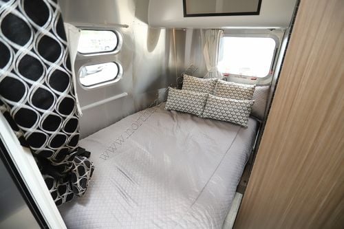 2021 Airstream Caravel 19CB