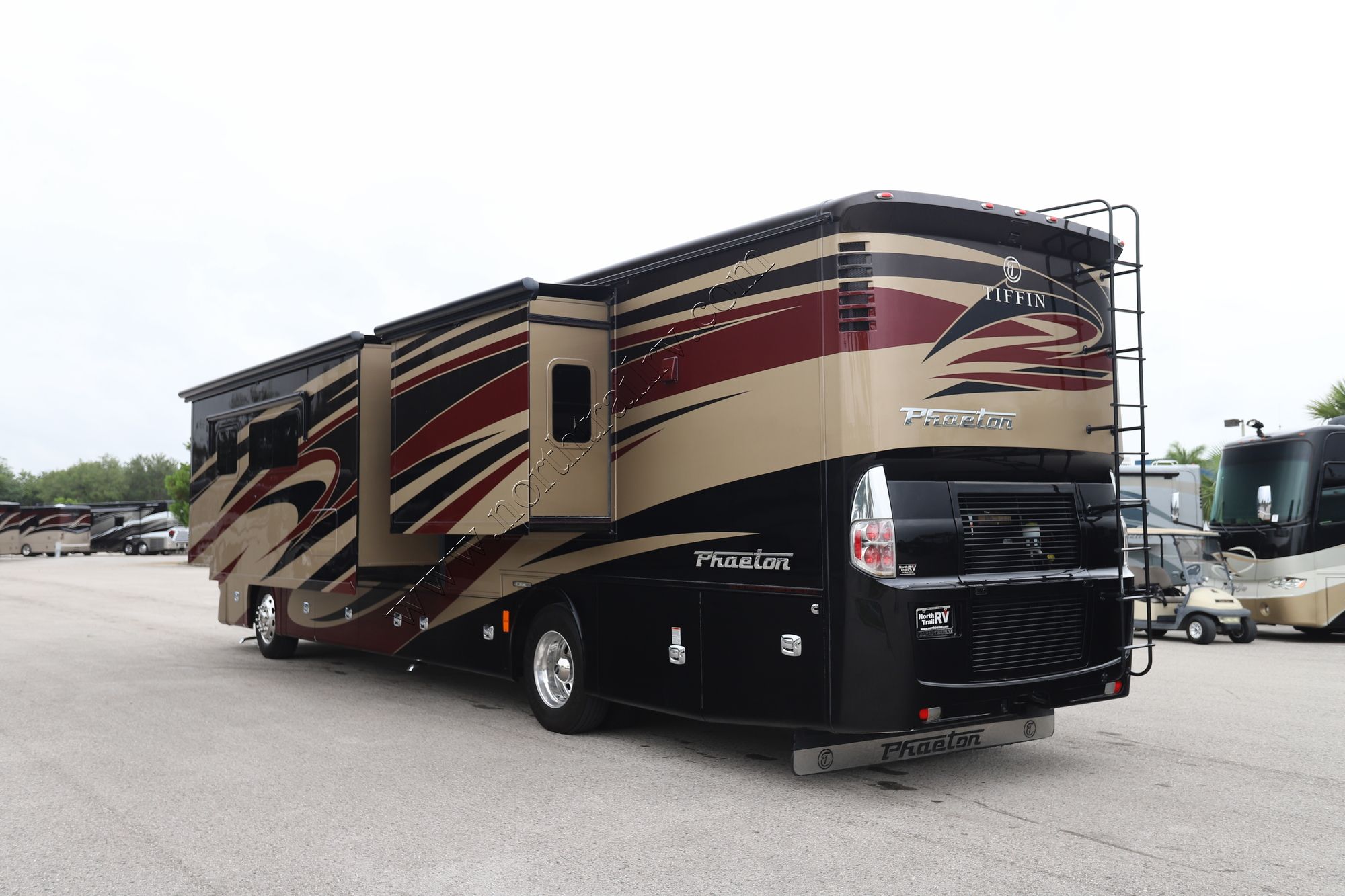 Used 2018 Tiffin Motor Homes Phaeton 40QBH Class A  For Sale