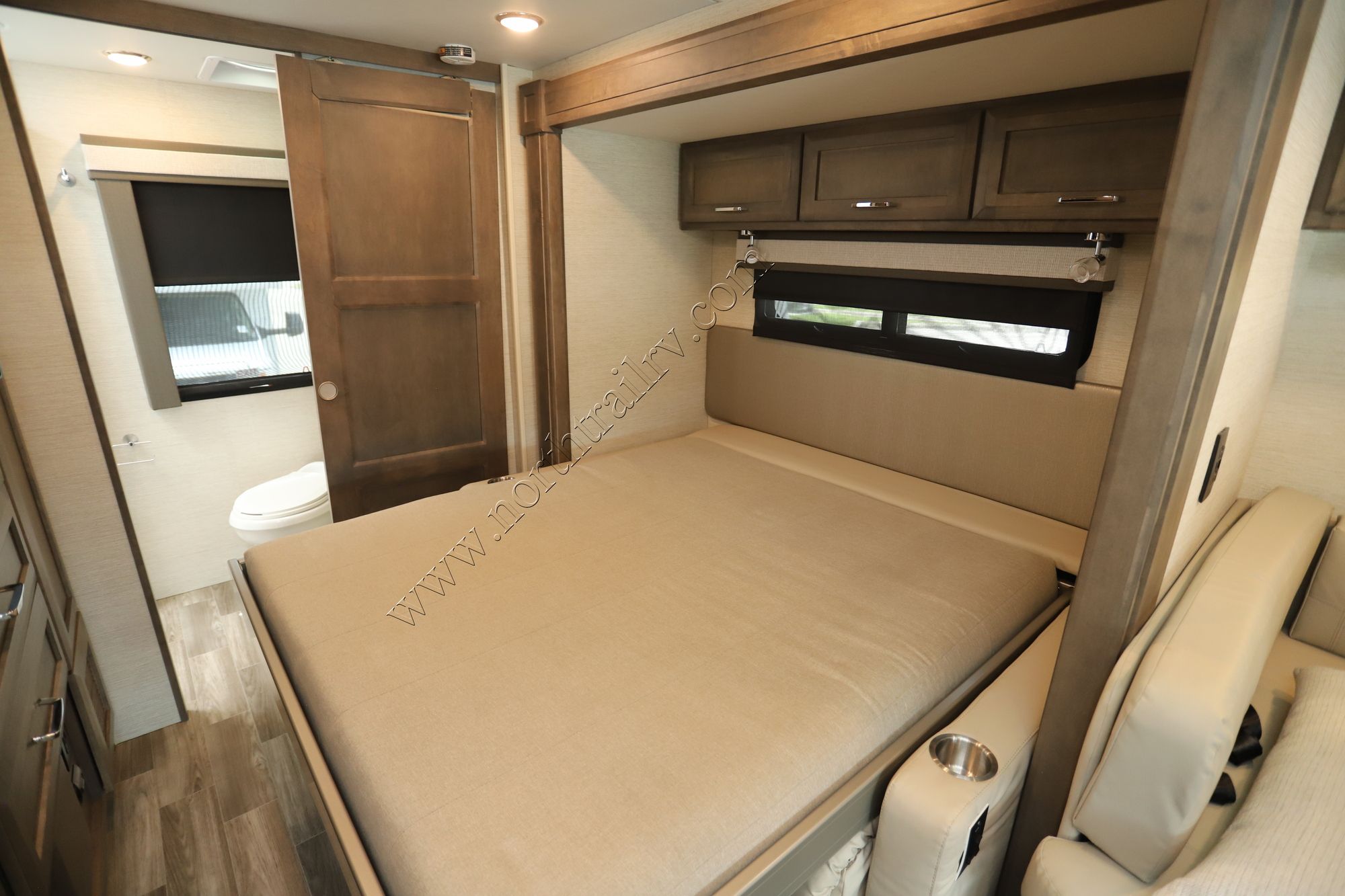 Used 2023 Tiffin Motor Homes Wayfarer 25RW Class C  For Sale