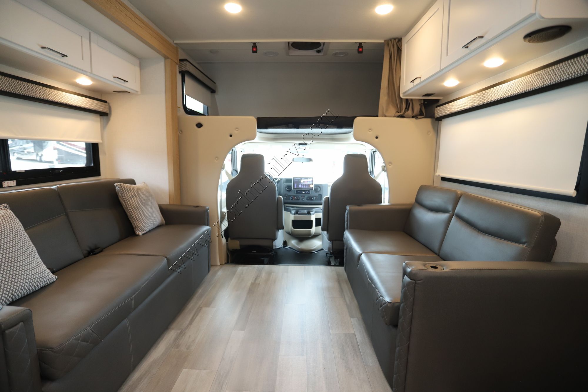New 2026 Thor Outlaw 29J Class C  For Sale