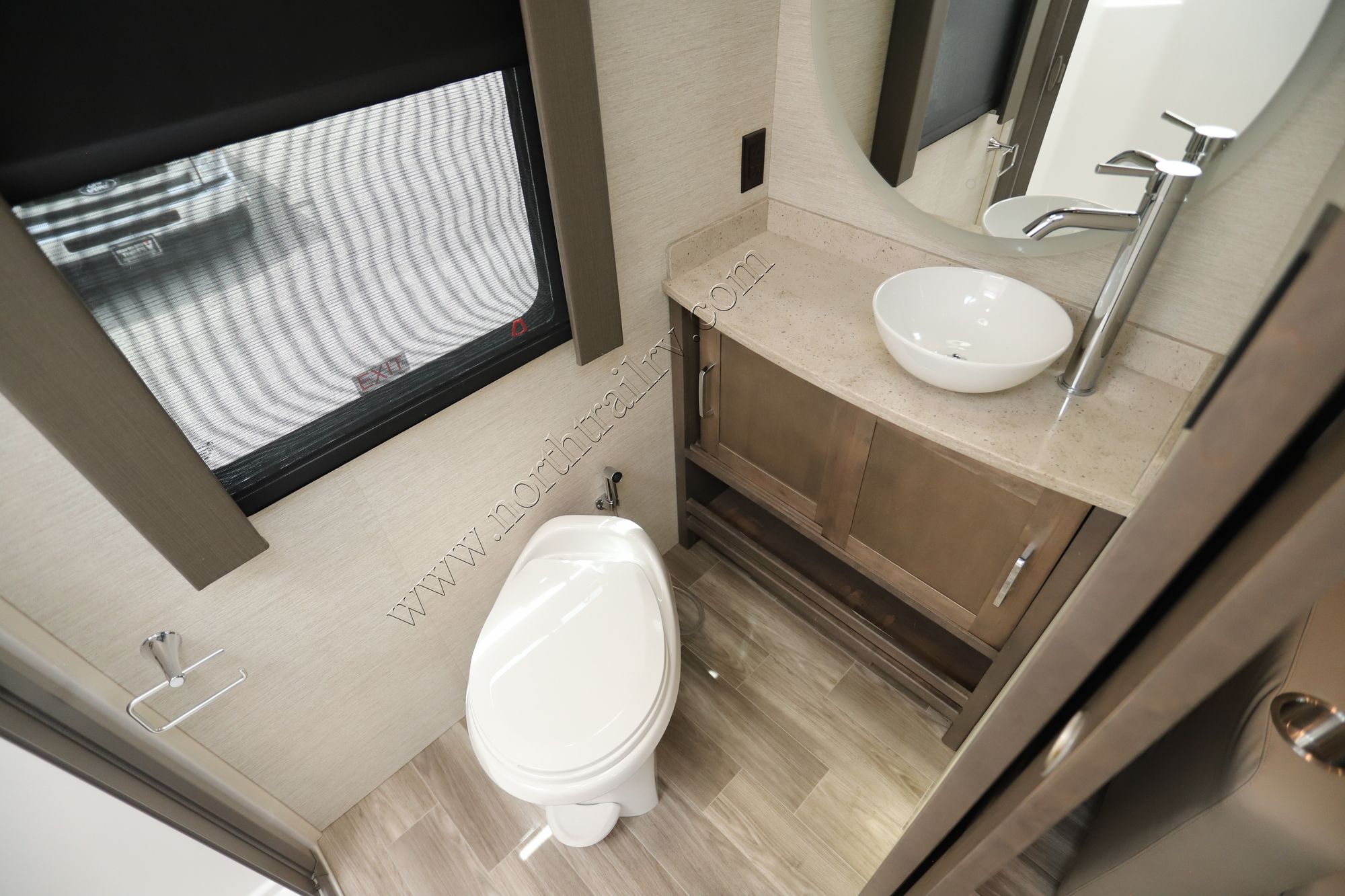 Used 2023 Tiffin Motor Homes Wayfarer 25RW Class C  For Sale