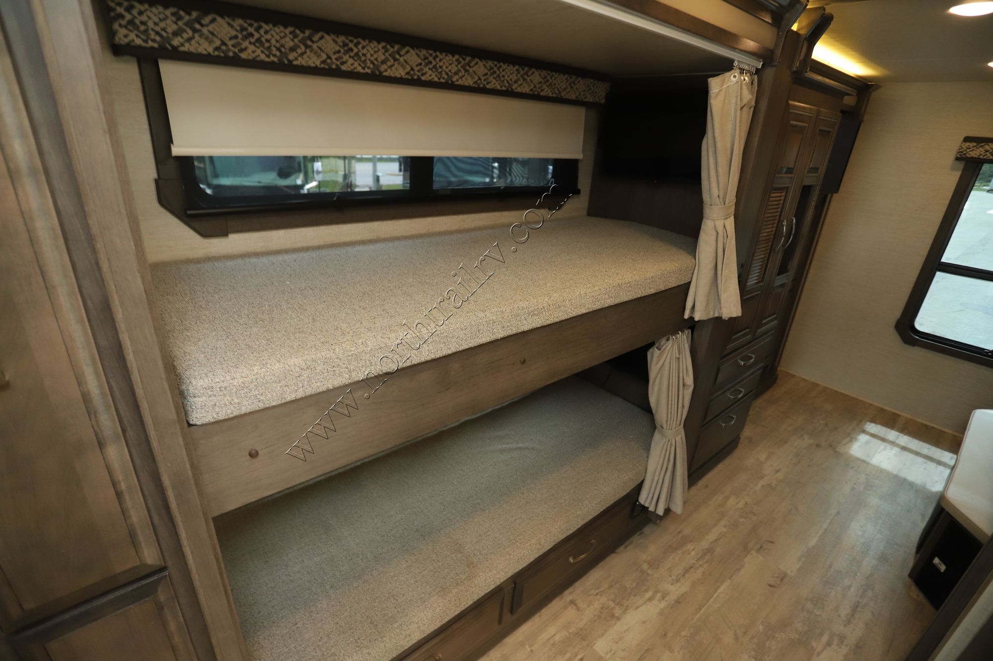 Used 2022 Jayco Seneca 37L Super C  For Sale