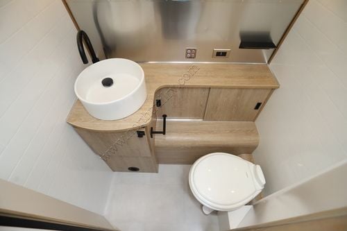 2025 Airstream Pottery Barn 28RB