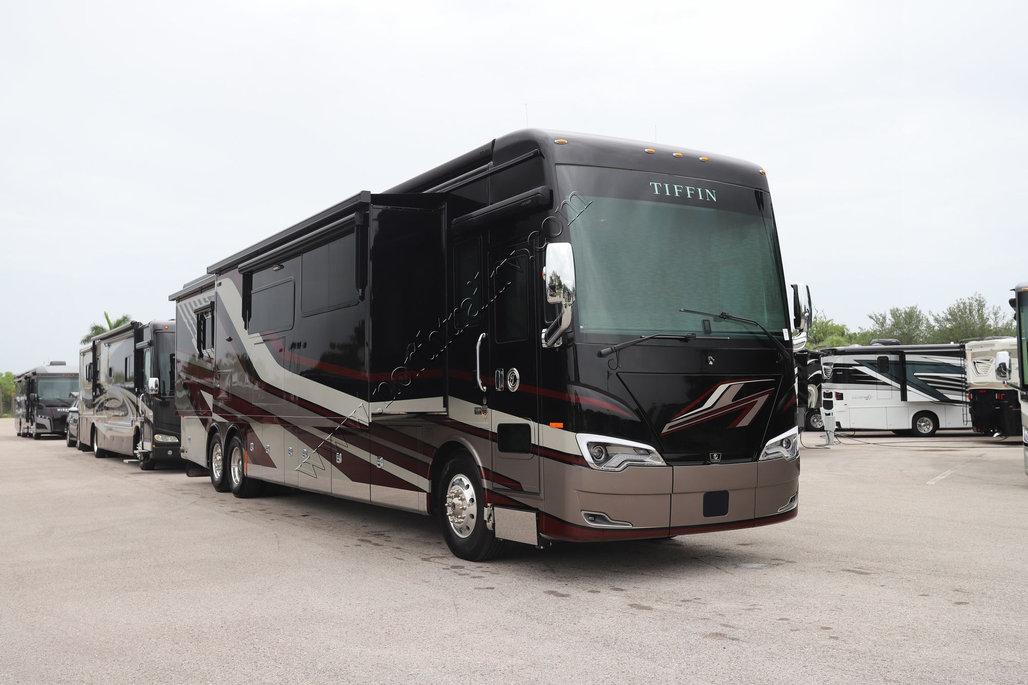 Used 2023 Tiffin Motor Homes Allegro Bus 45OPP Class A  For Sale