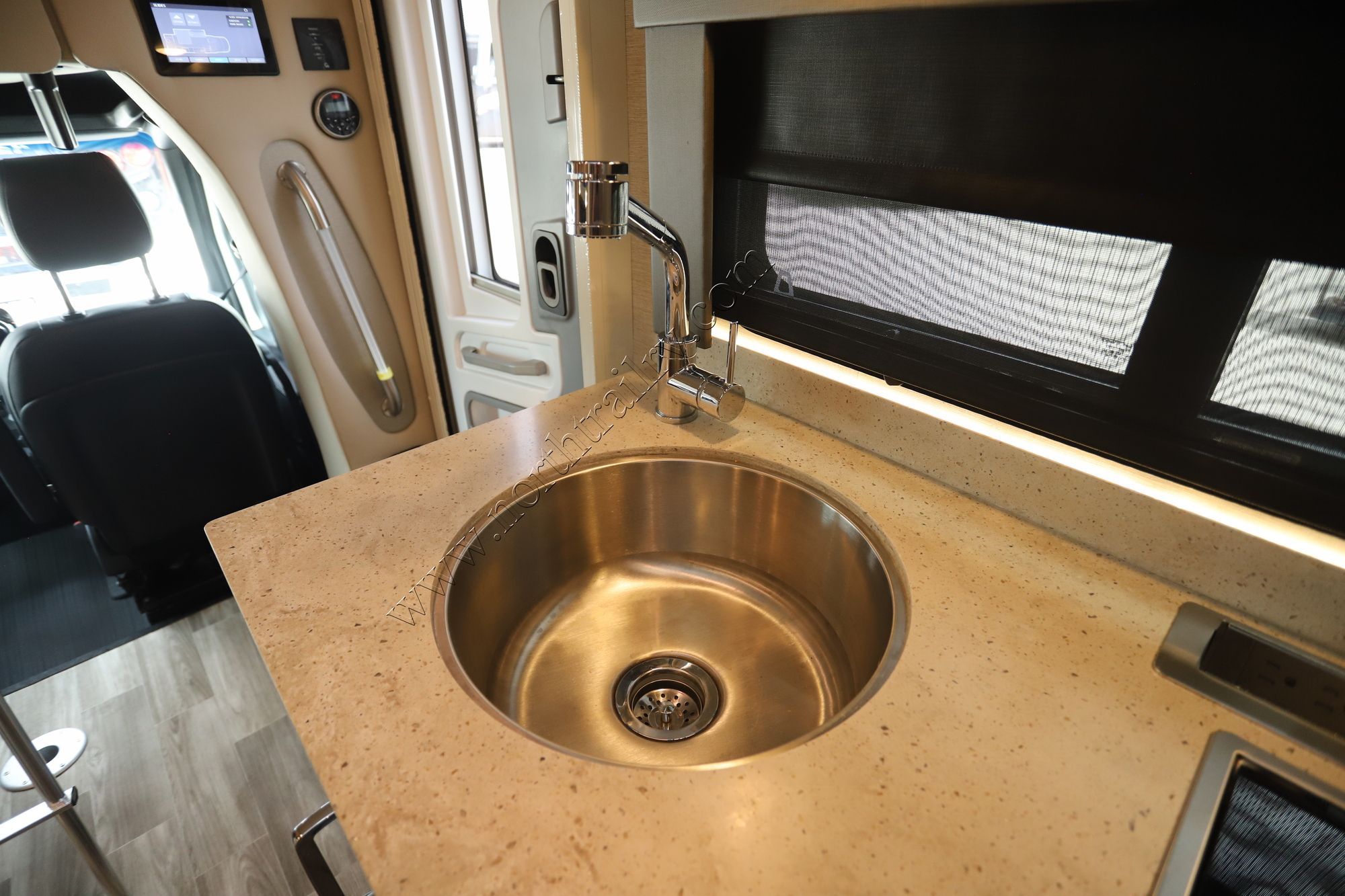 Used 2023 Tiffin Motor Homes Wayfarer 25RW Class C  For Sale