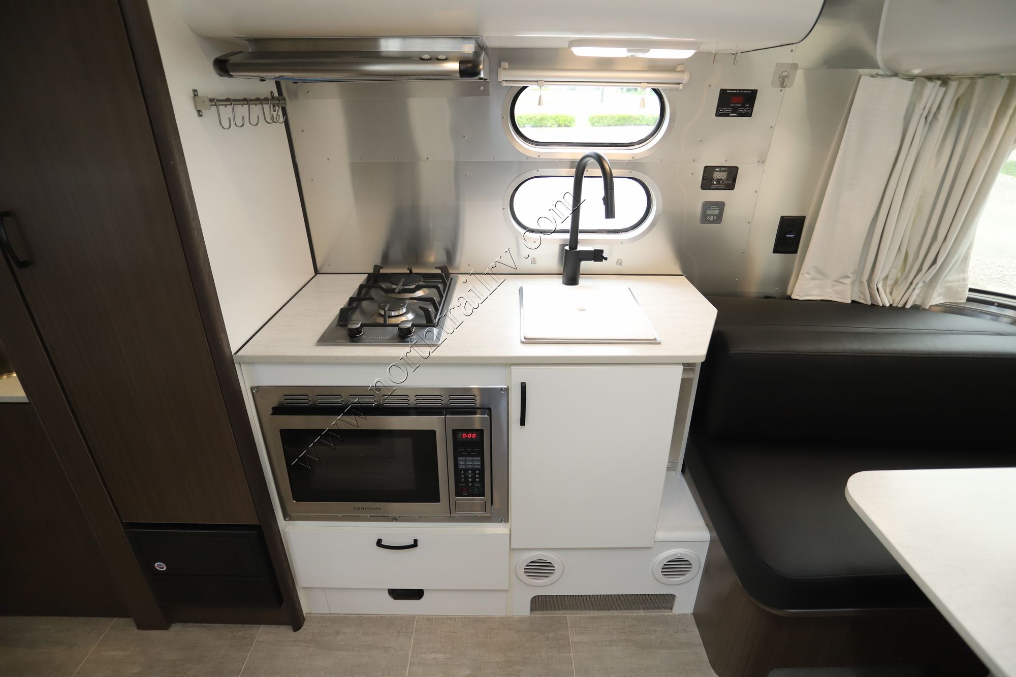 Used 2021 Airstream Caravel 19CB Travel Trailer  For Sale