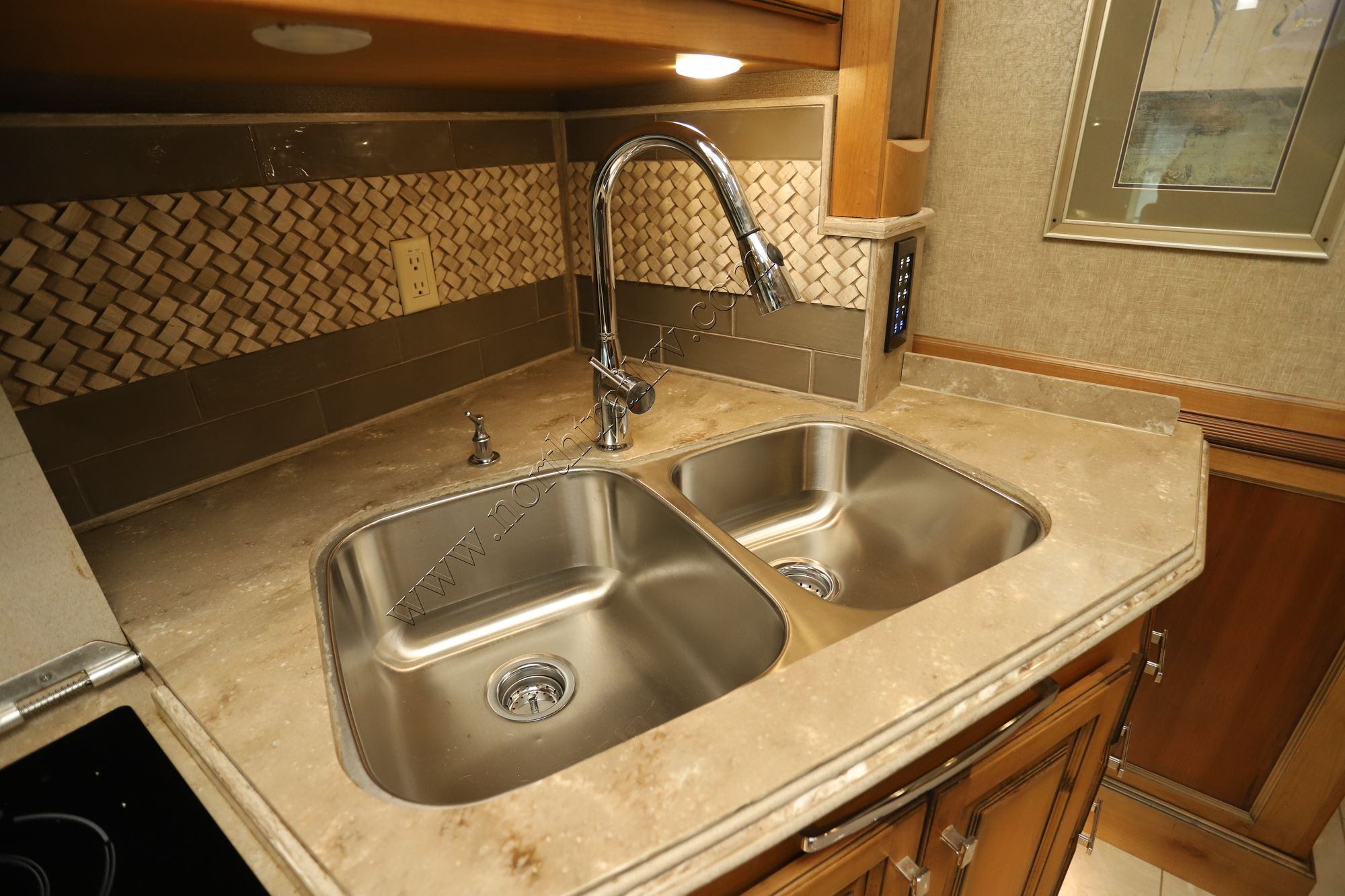 Used 2018 Tiffin Motor Homes Phaeton 40QBH Class A  For Sale
