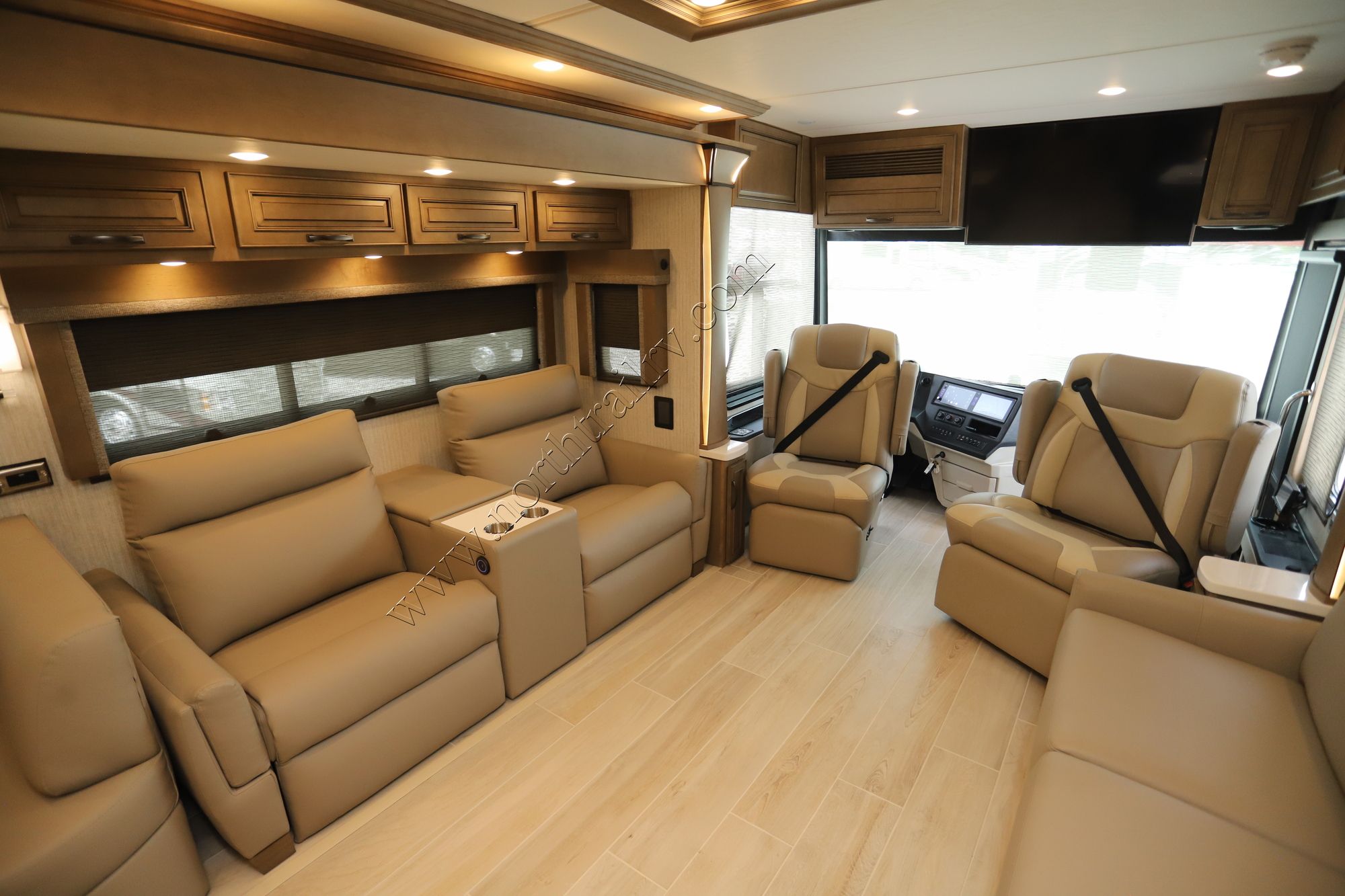 New 2026 Newmar Dutch Star 4325 Class A  For Sale
