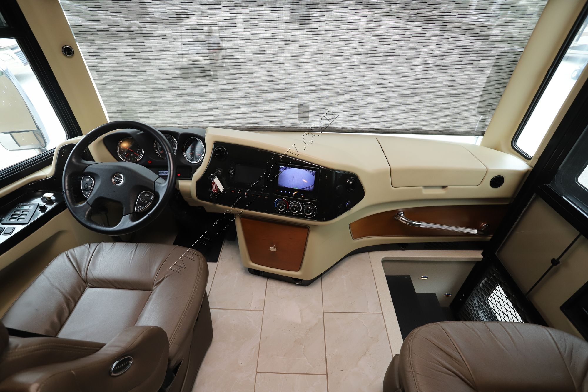 Used 2018 Tiffin Motor Homes Phaeton 40QBH Class A  For Sale