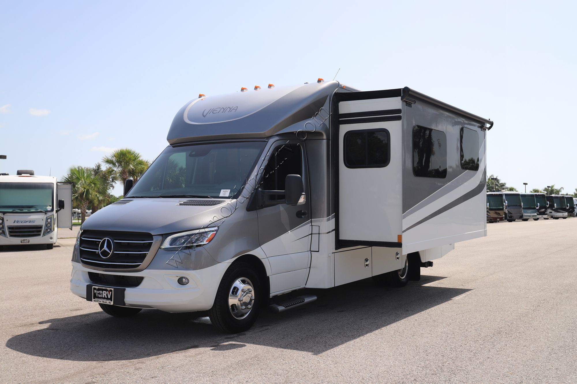 Used 2023 Renegade Rv Vienna 25VRML Class C  For Sale