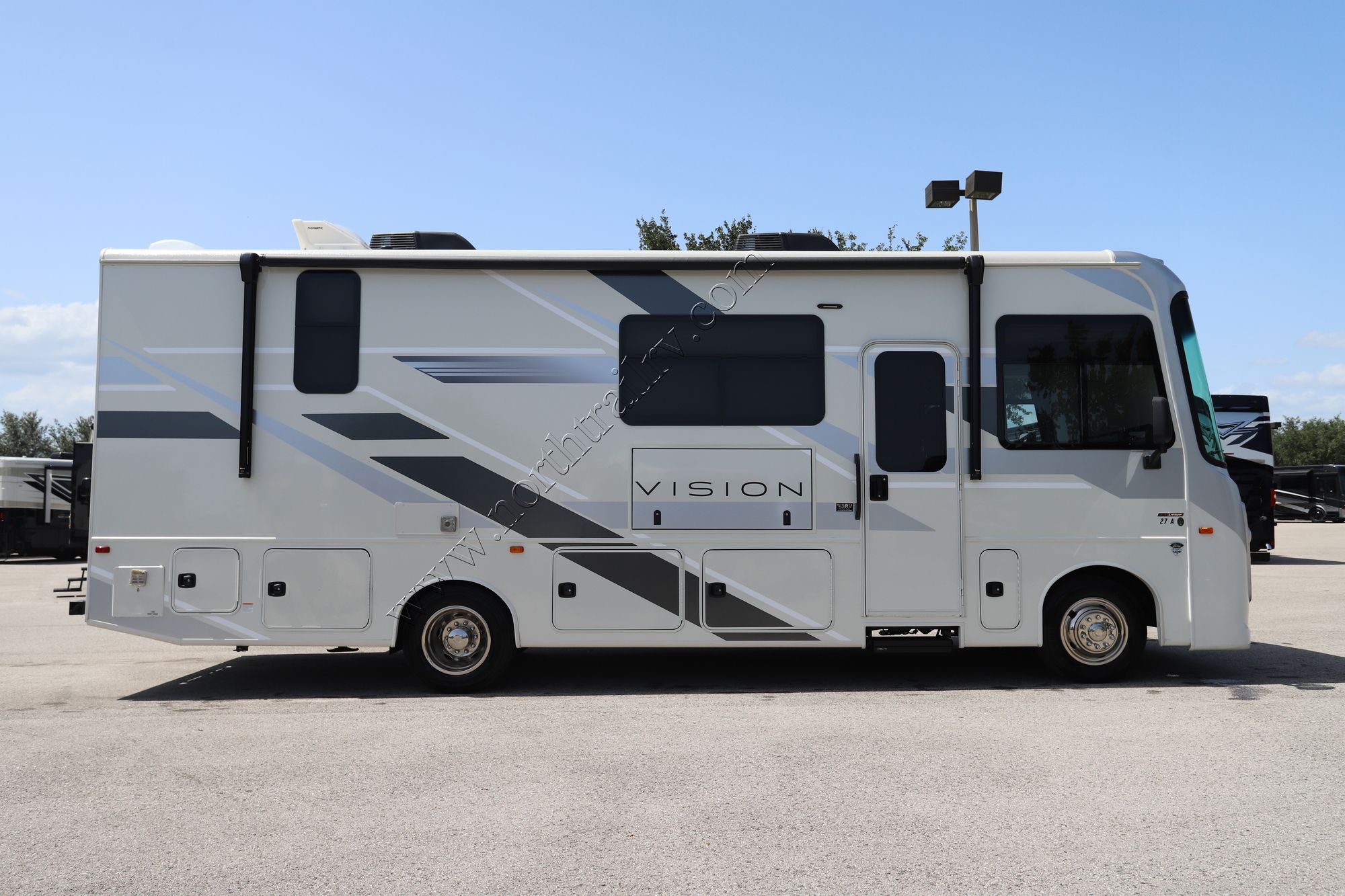 Used 2025 Entegra Vision 27A Class A  For Sale