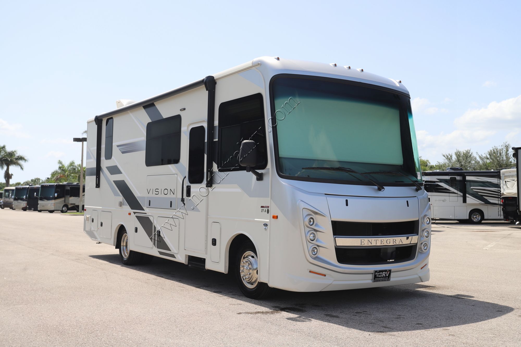 Used 2025 Entegra Vision 27A Class A  For Sale