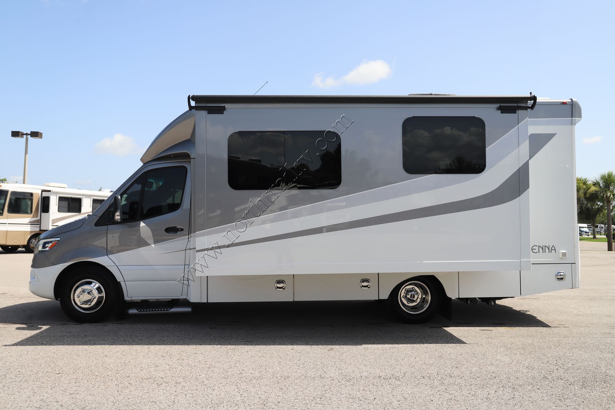 Used 2023 Renegade Rv Vienna 25VRML Class C  For Sale