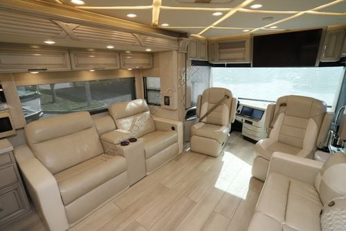 2022 Newmar Mountain Aire 4118