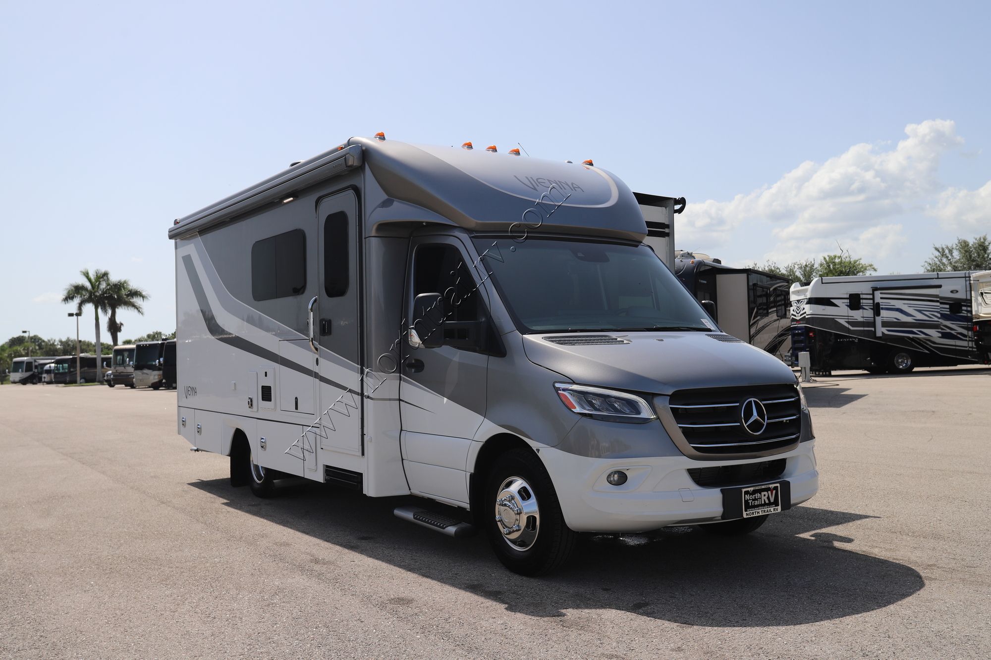 Used 2023 Renegade Rv Vienna 25VRML Class C  For Sale