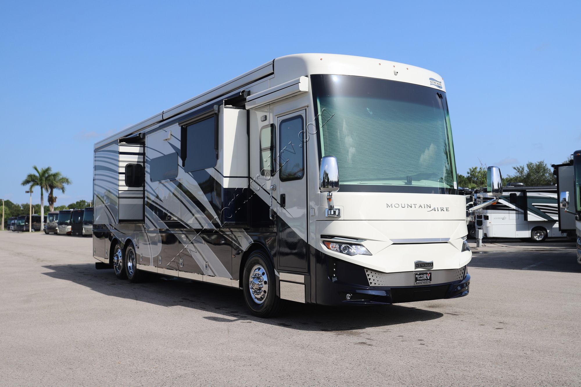 Used 2022 Newmar Mountain Aire 4118 Class A  For Sale