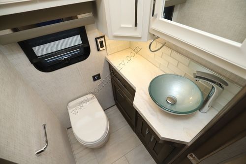 2025 Newmar Super Star 3731 Super C