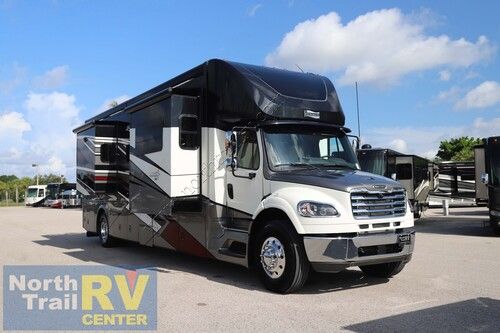 2025 Newmar Super Star 3731 Super C