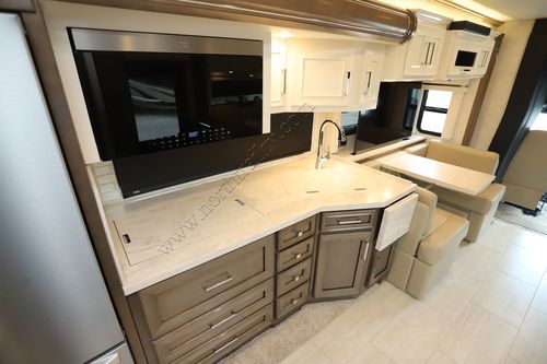 2025 Newmar Super Star 3731 Super C